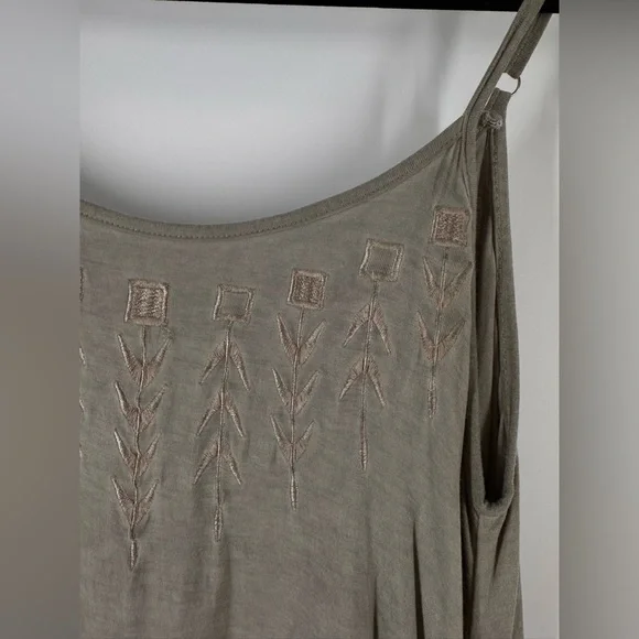 Anthropology POL Top Women’s Dressy Sleeveless Gray Medium - Picture 2 of 7